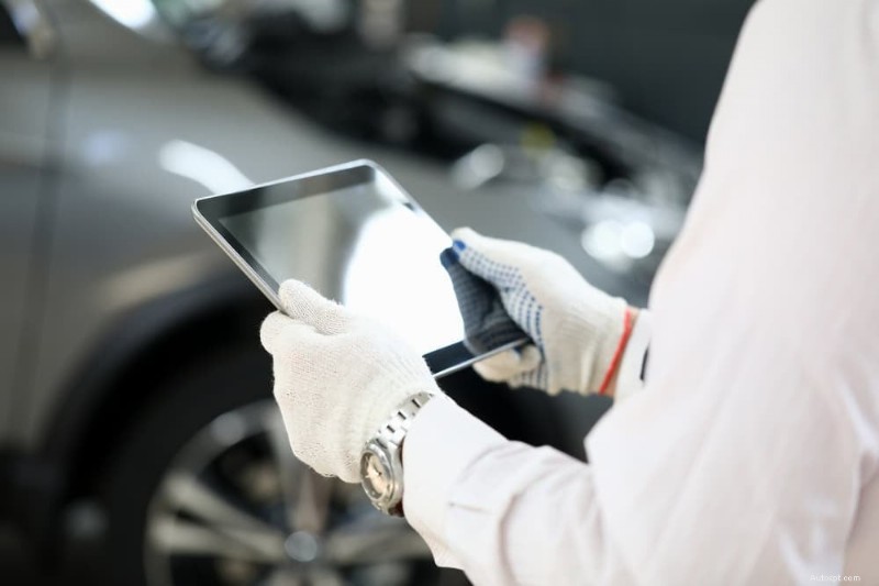 Le témoin d’avertissement de contrôle de traction reste allumé ? Comprendre les causes et les solutions 