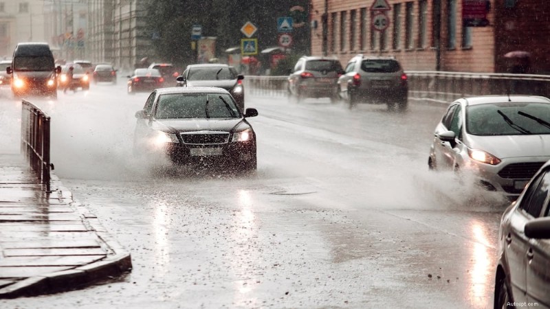 Pourquoi et comment inspecter les trous de drainage des portières de voiture pour un entretien optimal du véhicule 