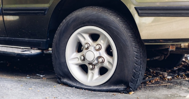 Combien de temps peut-on conduire avec un pneu bouché ? Un guide rapide sur la durée de vie des bouchons de pneu 