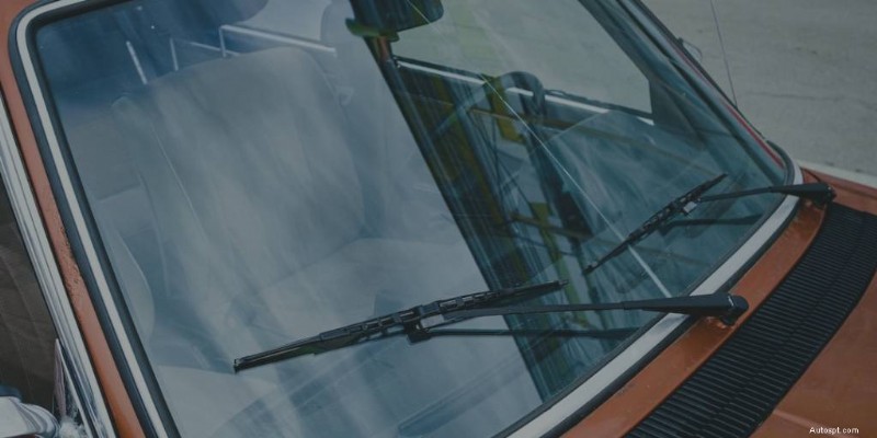 Pourquoi conduire avec un pare-brise ébréché présente de sérieux risques 