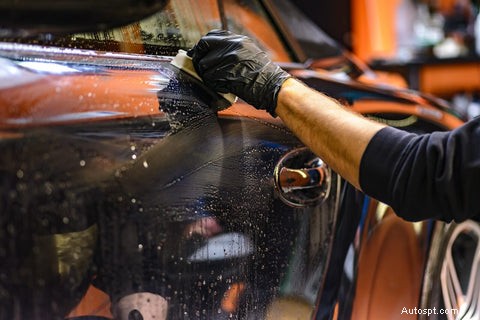 Comment le revêtement céramique protège votre voiture :avantages, durabilité et brillance 