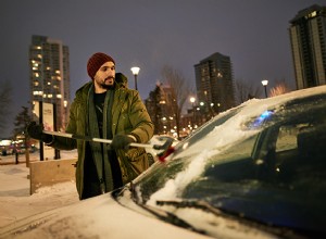 Comment dégivrer rapidement les vitres de votre voiture et protéger votre véhicule cet hiver 