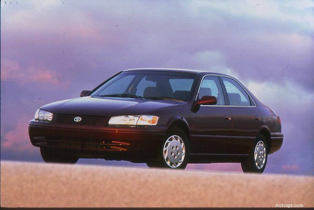 Quelle voiture était la plus vendue lorsque vous avez commencé à conduire ? 