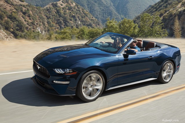 Meilleurs cabriolets pour observer les feuilles d’automne :rouler dans le confort en plein air 