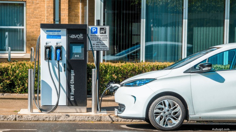 Recharge gratuite des véhicules électriques :où et comment recharger votre voiture électrique sans frais 