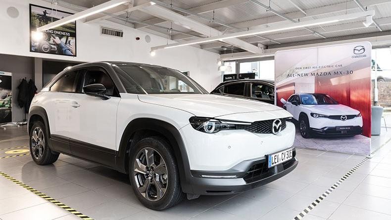 Combien coûte réellement une voiture électrique ? Une comparaison complète des coûts 