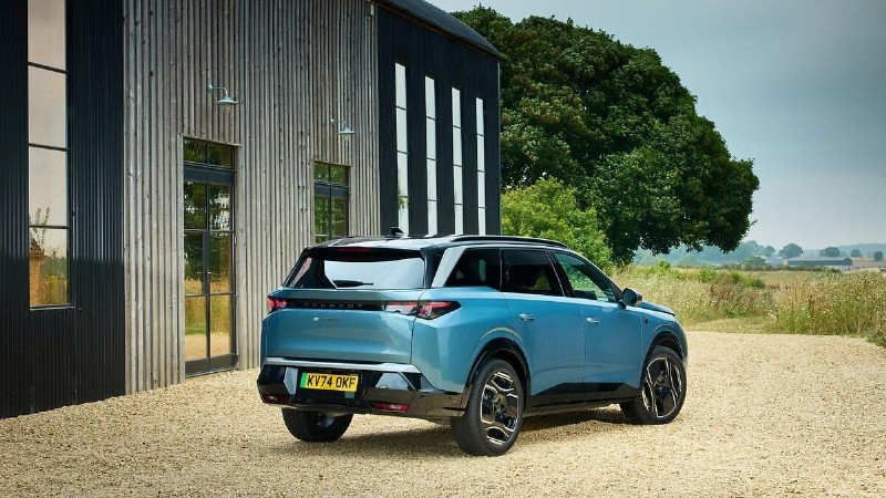 Meilleures voitures électriques à 7 places en 2026 : VE adaptés aux familles 