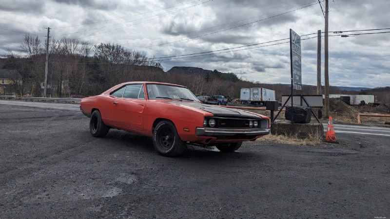 Transformation d une Dodge Charger 1969 :mise à niveau réussie de la suspension arrière Heidts à 4 bras 