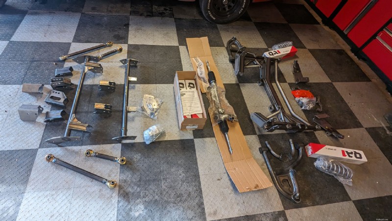 Test des kits arrière et IFS Heidts 4-Link sur une Dodge Charger 