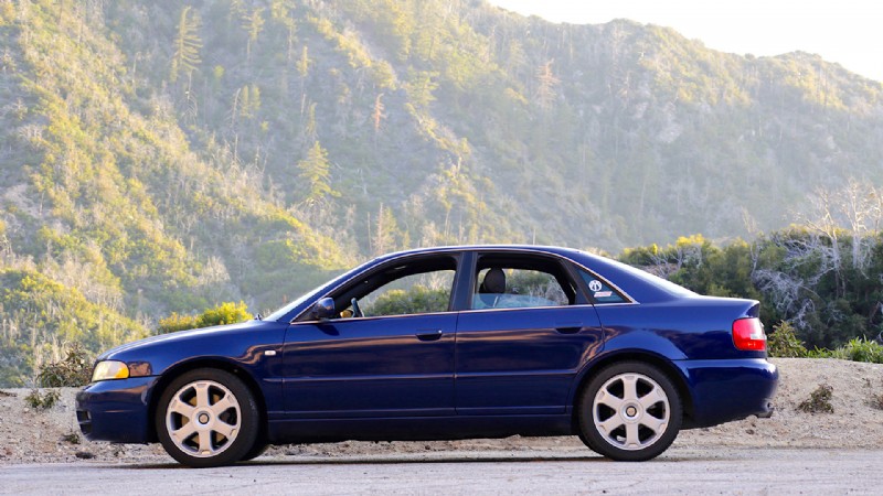 Pourquoi un entretien professionnel vaut l investissement pour votre Audi S4 