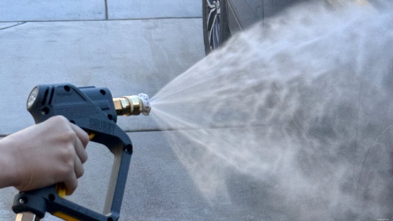 Examen du nettoyeur haute pression électrique DeWalt 2100psi - Performance, fiabilité et valeur 