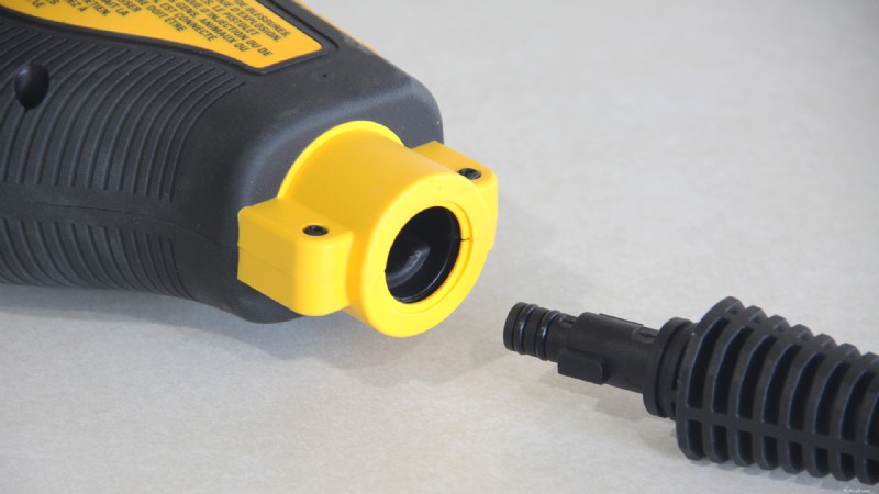 Examen du nettoyeur électrique sans fil DeWalt 20V MAX :550 PSI pour un nettoyage impeccable 