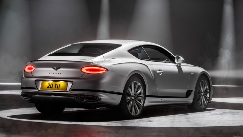 Décoder la signification de « GT » dans les automobiles 