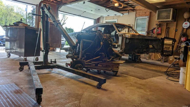 How to Safely Use an Engine Hoist:Expert Tips for a Secure Lift 