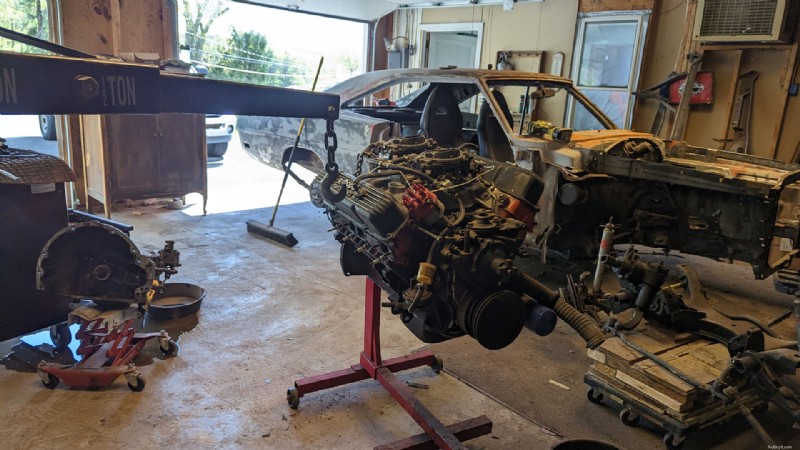 How to Safely Use an Engine Hoist:Expert Tips for a Secure Lift 