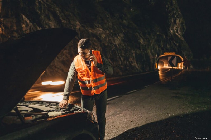 Maîtrisez la conduite de nuit :conseils éprouvés pour voyager en toute sécurité la nuit tombée 