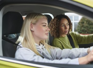 Faut-il envisager des cours de remise à niveau au volant ? Un guide complet 