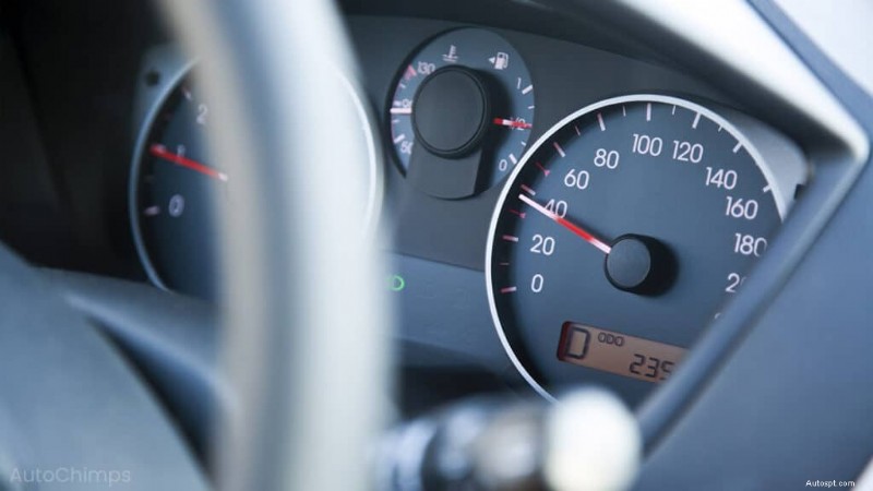Repérez une vanne PCV défectueuse et connaissez les coûts de remplacement 
