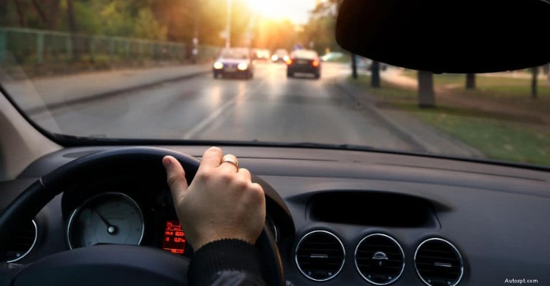 Conduire avec un support moteur défectueux :risques et solutions rapides 
