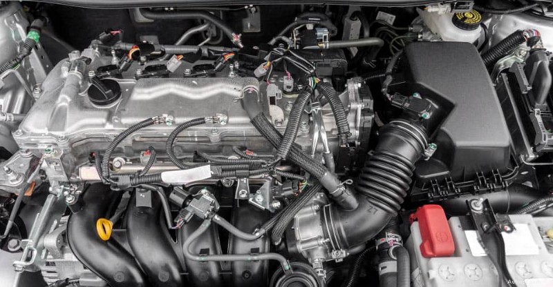 Pourquoi votre voiture vibre pendant la conduite – Causes courantes et solutions 