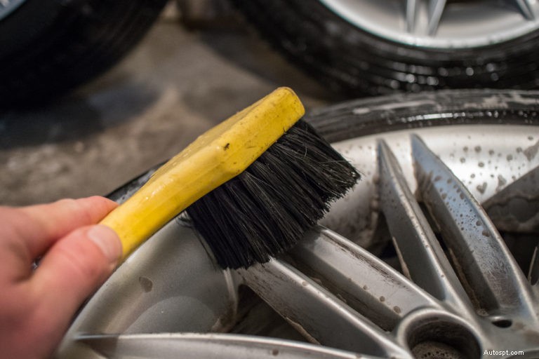 Entreposez vos pneus d’été en toute sécurité pour l’hiver :un guide complet 